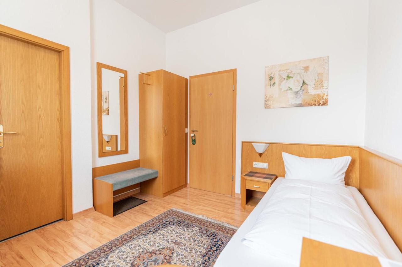 Hotel Am Roemerplatz Ulm Eksteriør bilde