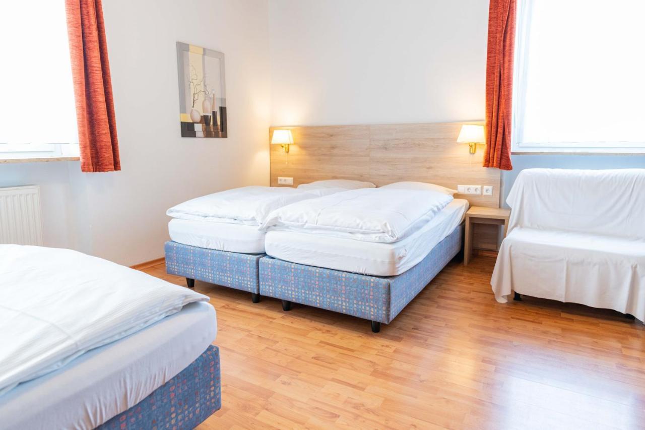 Hotel Am Roemerplatz Ulm Eksteriør bilde
