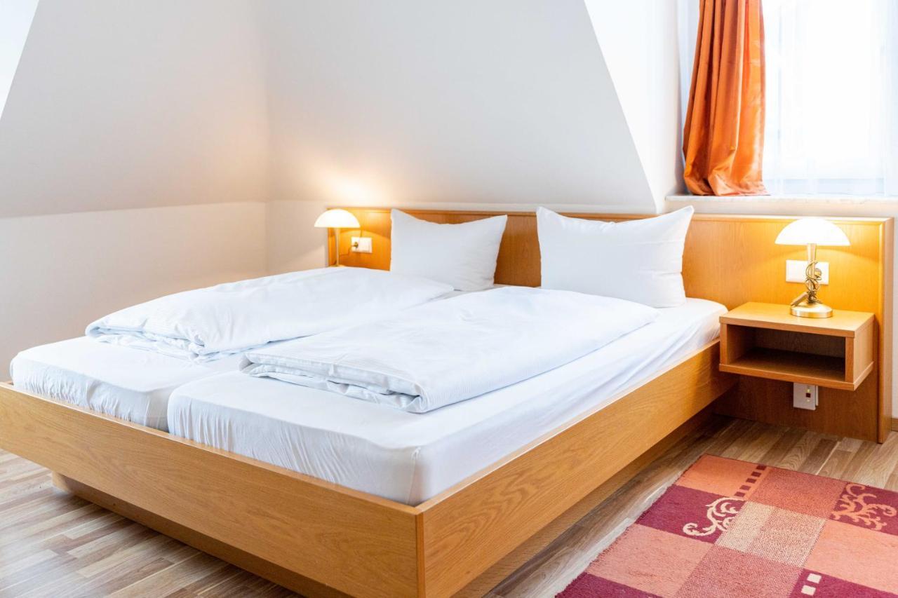 Hotel Am Roemerplatz Ulm Eksteriør bilde
