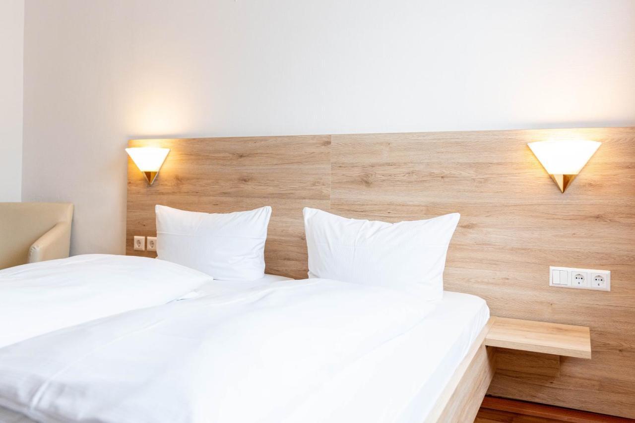 Hotel Am Roemerplatz Ulm Eksteriør bilde